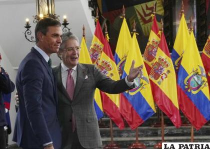 El presidente de España de visita en Ecuador /FOTO AP
