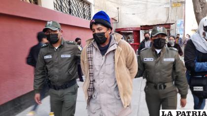 El sujeto es trasladado a su audiencia cautelar 
/LA PATRIA