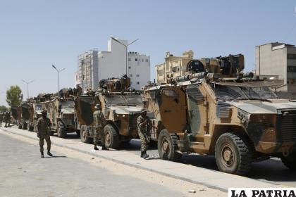 Fuerzas militares se encuentran desplegadas en Trípoli, Libia /AP Foto/Yousef Murad