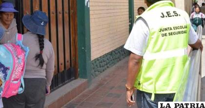 Las JES deben resguardar la seguridad al ingreso y salida de clases / LA PATRIA