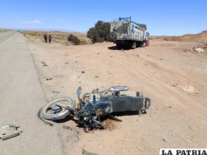 El fatal accidente se registró en la ruta Oruro-La Paz /POLICÍA