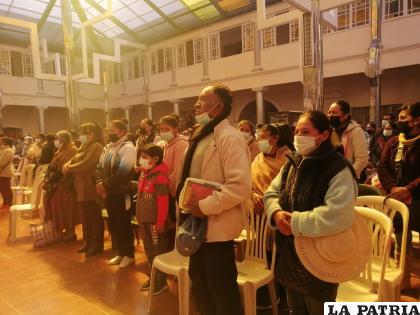 Miembros de la Federación gremial ??Unidos por Oruro? /LA PATRIA