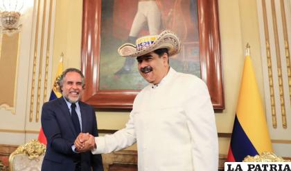 Maduro se reunió con el embajador colombiano /RR.SS.
