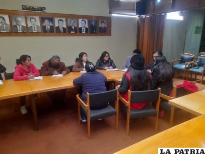 La comisión financiera instaló su mesa de trabajo al mediodía /LA PATRIA