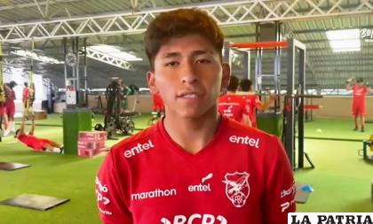 Edwin Flores uno de los jugadores orureños en la preselección /Bolivia Crece