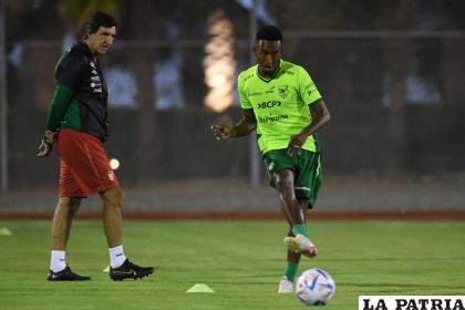 Gustavo Costas en los siguientes días dará a conocer la nómina de convocados /FBF