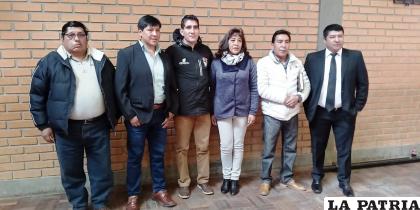 Dirigentes del futsal en procura de seguir recibiendo apoyo del Sedede /LA PATRIA