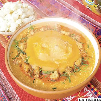 GASTRONOMÍA
La cazuela, el ají de pataskha, los chambergos, la chajchu y la calapurka son algunos de los platos característicos de la Villa Imperial que sin duda son el deleite de los habitantes y turistas que llegan a conocer su historia marcada de mitos y leyendas