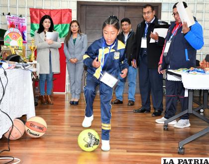 La estudiante tuvo una participación destacada en la fase nacional /Ministerio de Educación
