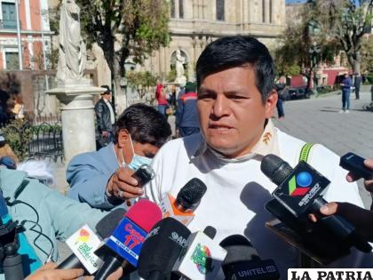Presidente de la Central de Pueblos Indígenas de La Paz (Cpilap), Gonzalo Terrazas, en una entrevista desde la sede gubernamental /LA PATRIA