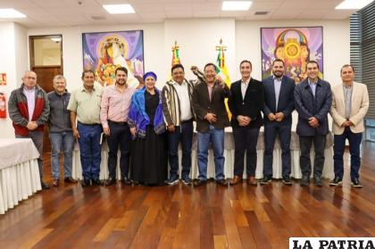 Reunión entre el Presidente y empresarios agrícolas /RRSS