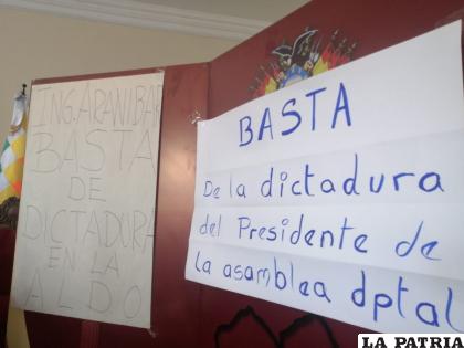 Asambleístas exigen la renuncia del presidente José Luis Aranibar /LA PATRIA
