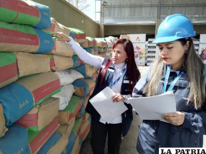 Vuelco de bus deja dos fallecidos; el chofer dice que los frenos no respondieron /Erbol