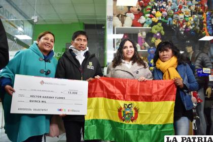 Ayer Garibay recibió un apoyo económico del Ministerio de Salud y Deportes /LA PATRIA