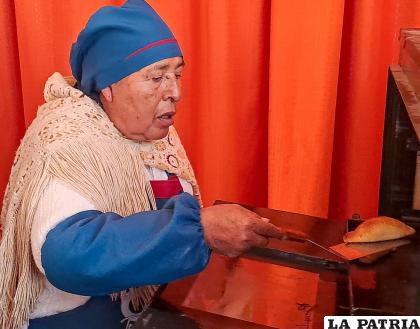 Algunas beneficiarias del programa mostraron en vivo lo aprendido /GAMO