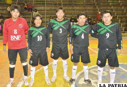 Jugadores de Radax intentarán complicarle a Morales Moralitos