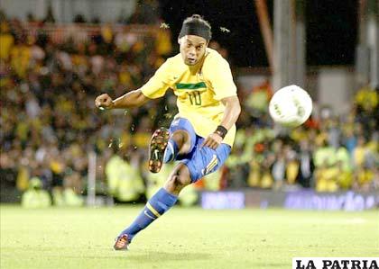Ronaldinho en la selección