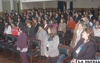 Con la presencia de delegaciones de 8 departamentos de Bolivia se inauguró el VI Congreso Nacional de la Sociedad Boliviana de Ciencias Farmacéuticas