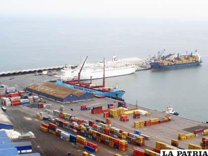 Proponen realizar estudios para habilitar puertos alternativos en el Pacífico