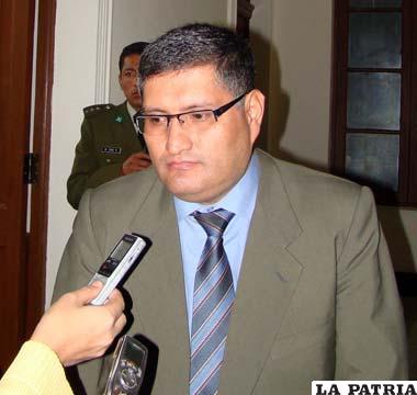 Fiscal general, Mario Uribe