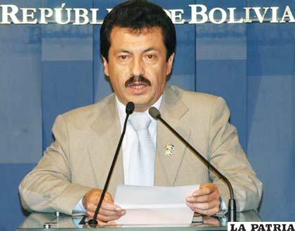 Ex vocero presidencial, Alex Contreras