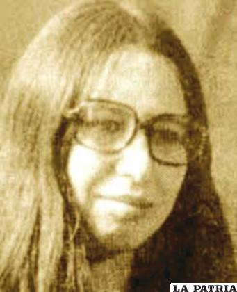 Silvia Mercedes Ávila Villanueva, su única descendiente que transitó entre la poesía de su progenitor y el periodismo de su madre