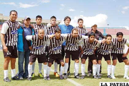 Oruro Royal marcha bien en el campeonato