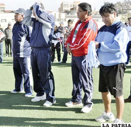 Los dirigentes de la Asociación Deportiva de Profesionales Oruro