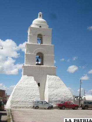 La iglesia colonial de Sabaya luce remodelada
