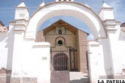 El templo colonial San Agustín en la provincia Saucarí