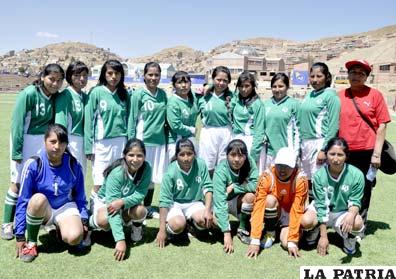 Jugadoras del Liceo Oruro