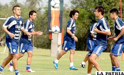 Entrenamiento de la selección paraguaya (foto: telemundo.com)