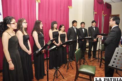 Coro y orquesta Antiqva Mvsicvm, brindaron una noche de música selecta