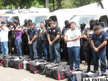 Presuntos funcionarios de Televisa que fueron detenidos con droga y dinero que se destinará para la construcción de cárceles en Nicaragua /nicaraguaymasespanol.blogspot.com