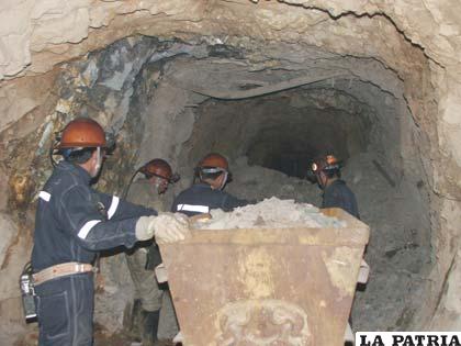 La minería, principal actividad productiva de Oruro