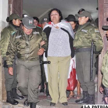 El tribunal de Sentencia de Padilla determinó detención domiciliaria para la exconstituyente Epifania Terrazzas en la cárcel de San Roque /APG