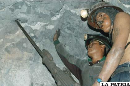 La minería, sostén de la economía orureña y nacional