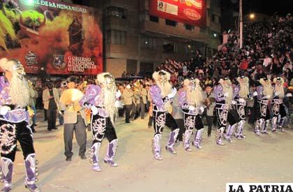 Caporales de la Tuntuna ENAF celebran 36 años de ser parte del Carnaval de Oruro