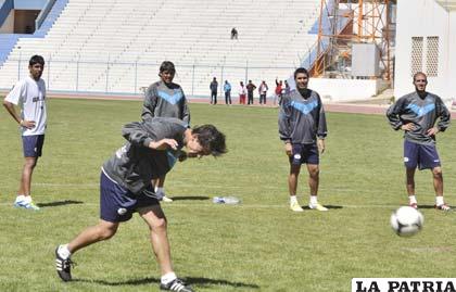 San José entrenó ayer en el estadio “Bermúdez” 