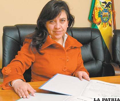 Sandra Soriano presidenta de la Comisión Mixta asegura que preparan el informe sobre el proceso para elegir al nuevo fiscal del Estado /la-razon.com