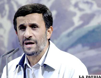 Mahmud Ahmadineyad, presidente iraní, criticó el video que provocó la muerte del embajador de Estados Unidos en Libia /rnw.nl