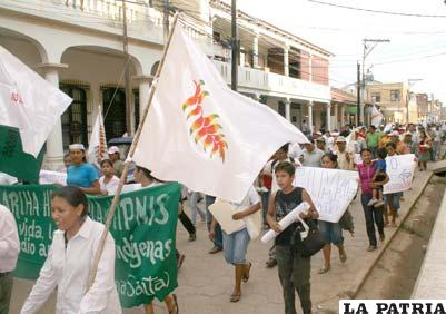 Indígenas del Tipnis recordaron en Trinidad la violenta represión que sufrieron hace un año cuando eran partícipes de la VIII marcha /APG