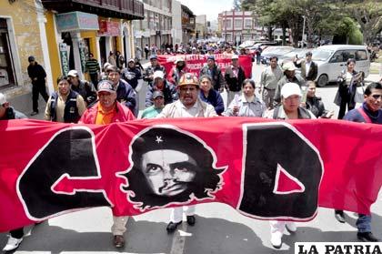 Trabajadores de la COD, salieron nuevamente a protestar en las calles