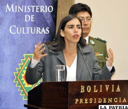 Presidente defendió el interinato de Gabriela Montaño (APG)