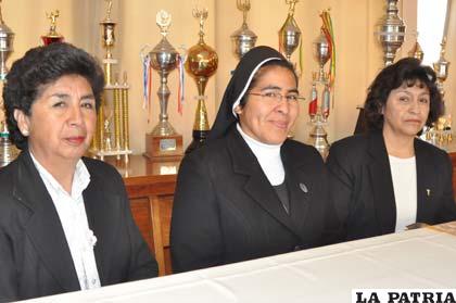 Autoridades del Colegio Santa María Magdalena Postel