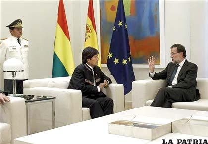 El Presidente de Bolivia, Evo Morales junto al Presidente de España Mariano Rajoy