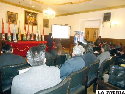 Reunión de gestores culturales en la Gobernación