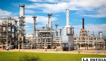 Inician construcción de la nueva planta de refinación en Cochabamba