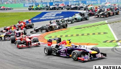 El alemán Sebastian Vettel toma la delantera en el Gran Premio de Italia