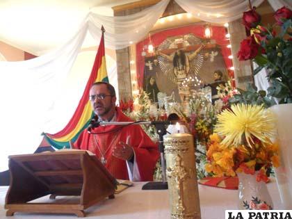 Monseñor Bialasik presidió la celebración en Cala Cala